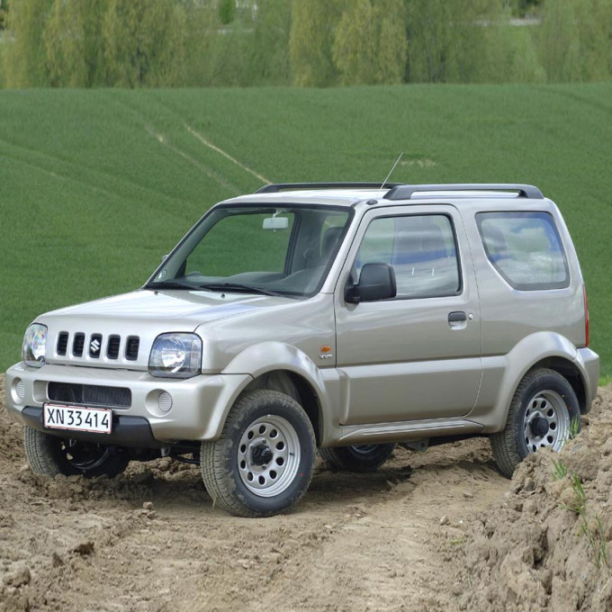 Suzuki Jimny 1998 (2) kvadrat